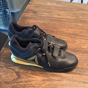 Reebok Men's Black and Gold Athletic Shoes